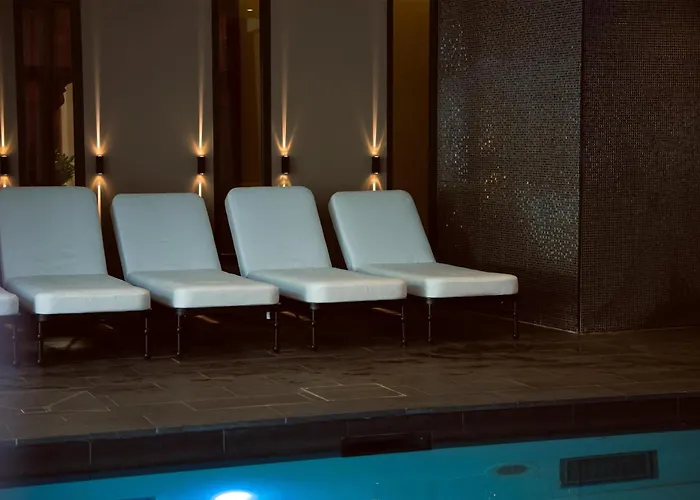 Hotel & Spa Le Grand Monarque, BW Premier Collection